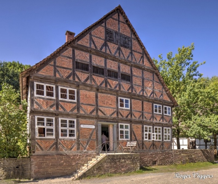 Zeddies house from Grohnde built in 1731 on a leased farm. The builder, Wilhem Zeddies, was one of the larger farmers in the village with about 23 hectares (56.8 acres) of land most of which was under cultivation.
