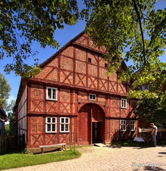 Golucke house