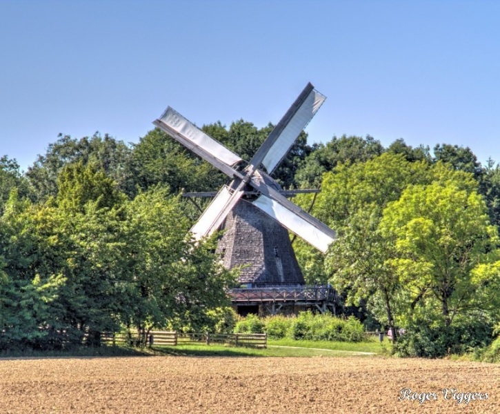 E1 - smock windmill