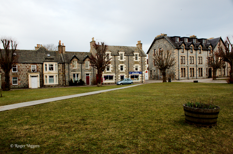 The Square, Tomintoul