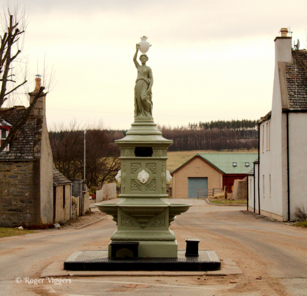 The Square, Tomintoul