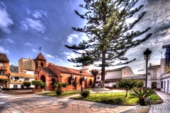 Parroquia de San Luis de Sabinillas, Plaza San Luis, San Luis De Sabinillas